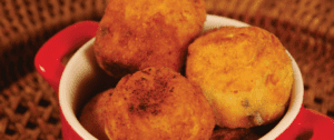 Bolinho de Arroz com Queijo